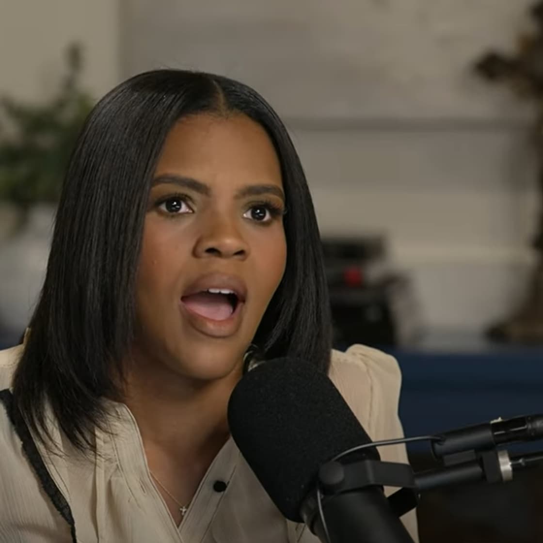 Qui est Candace Owens, l'influenceuse complotiste américaine que le couple  Macron attaque en justice?