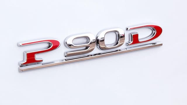 Le mode "Ludicrous", qui permet des performances extrêmes pour la Tesla Model S P90D, est maintenant rétroactivement accessible.