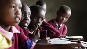 Ecole au Kenya. Le rapport de suivi 2012 de l'Education pour tous, programme lancé par l'Organisation des Nations unies pour l'éducation, la science et la culture en 2000, constate une stagnation, voire une récession sur certains objectifs, notamment le t