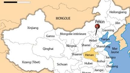 UN PONT SUR UNE RIVIÈRE EN CRUE S?EFFONDRE DANS LA PROVINCE CHINOISE DU HENAN