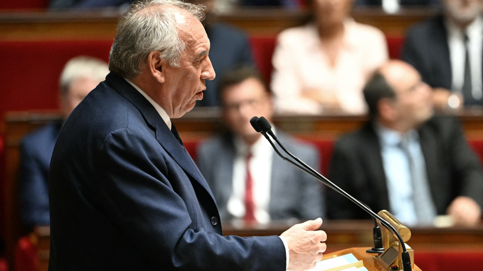 LA FRANCE DONNERA À SES CRÉANCIERS LE DOUBLE DE CE QU'ELLE PRODUIT EN PLUS: BAYROU ASSURE QUE LE "PRONOSTIC VITAL" DE LA FRANCE EST "ENGAGÉ" À CAUSE DE SA DETTE COLOSSALE