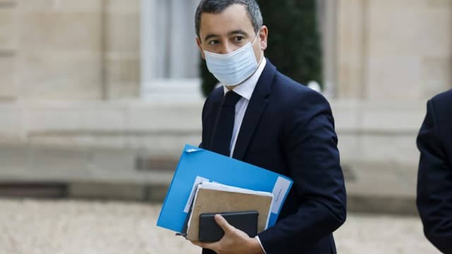 Le ministre de l'Intérieur Gérald Darmanin arrive au palais de l'Elysée le 15 octobre 2020 à Paris pour une réunion avec les syndicats de police