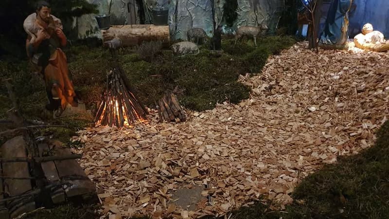 Le santon de l'ange quêteur se trouvait dans la crèche entreposée au sein de la cathédrale.