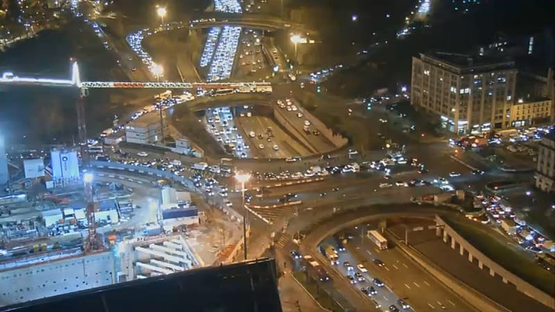 Embouteillages sur le périphérique parisien.