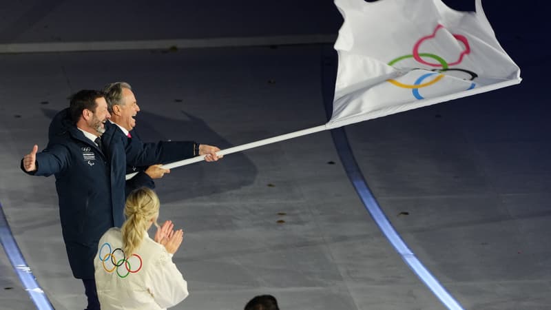 JO 2026, cérémonie de clôture: "Rendez-vous en 2030", les images du passage de témoin entre l'Italie et la France