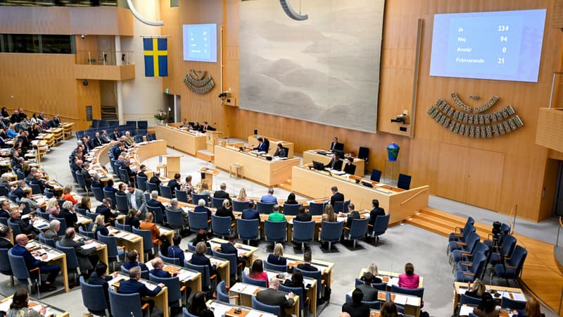 Suède: le parlement vote une loi controversée pour faciliter les transitions de genre à l'état civil