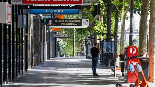 Une rue d'Adélaïde déserte après la mise en place du confinement mercredi.