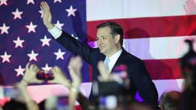 Le républicain Ted Cruz célèbre sa victoire dans le Wisconsin, le 5 avril 2016.