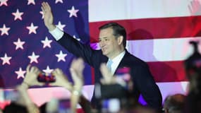 Le républicain Ted Cruz célèbre sa victoire dans le Wisconsin, le 5 avril 2016.