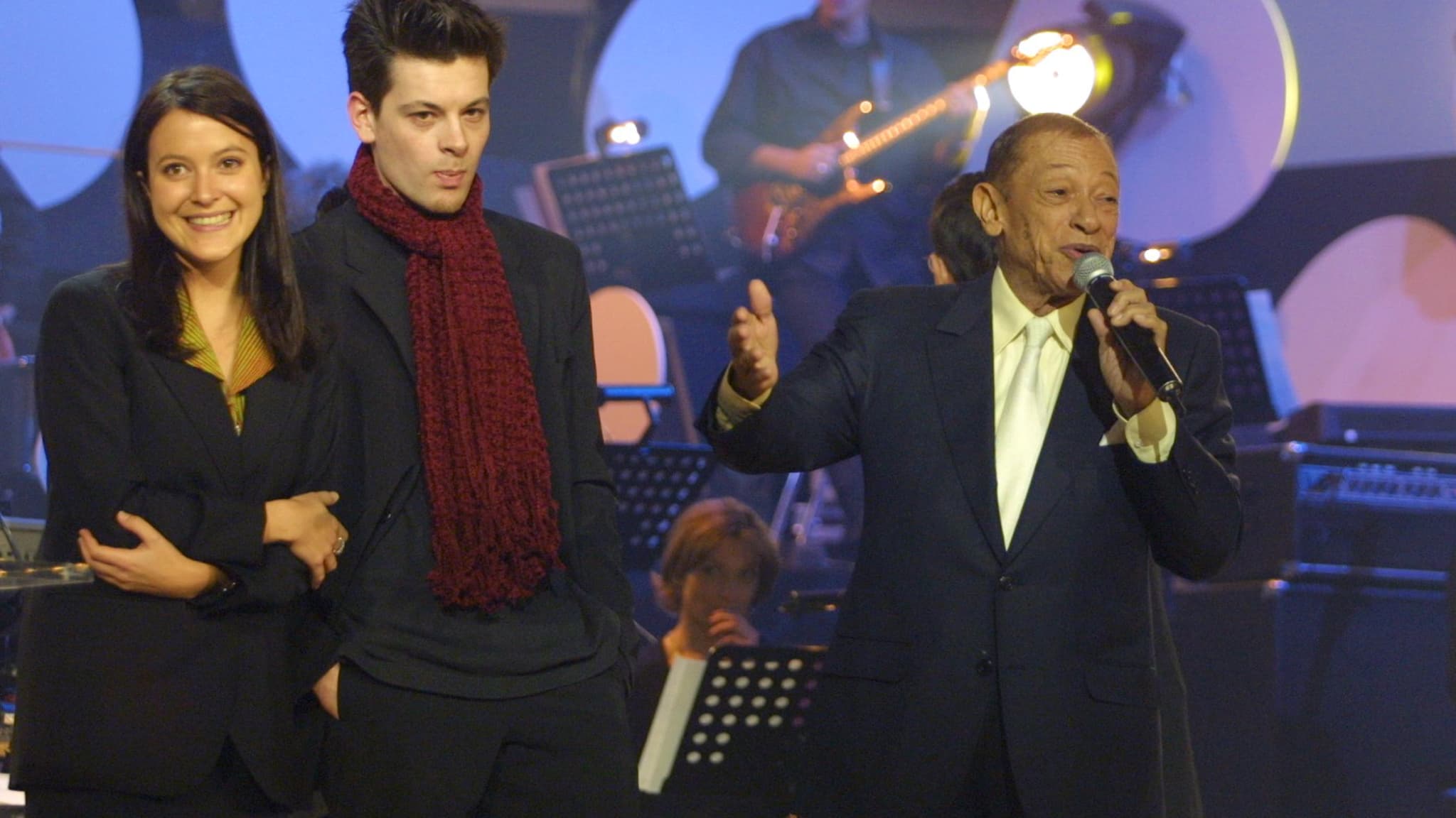 Benjamin Biolay, Keren-Ann et Henri Salvador sur la scène de l'Olympia en février 2001. Benjamin Biolay, Keren-Ann et Henri Salvador sur la scène de l'Olympia en février 2001.