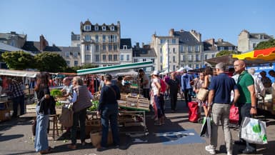 Un marché à Cherbourg, dans la Manche.
