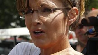 Sarah Palin a annoncé mercredi qu'elle renonçait à briguer l'investiture républicaine pour l'élection présidentielle américaine de 2012. L'ancienne gouverneur de l'Alaska et candidate au poste de vice-présidente des Etats-Unis en 2008 a confirmé dans une