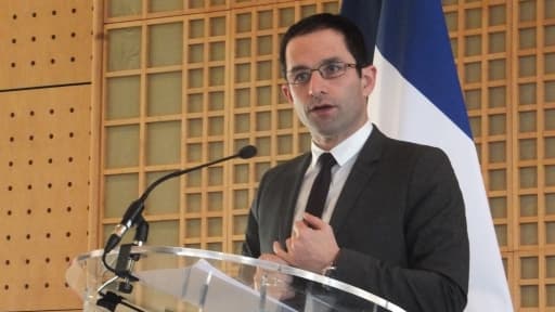Benoît Hamon, le ministre délégué à la Consommation, lors de la présentation du bilan annuel de la DGCCRF, le 11 février.