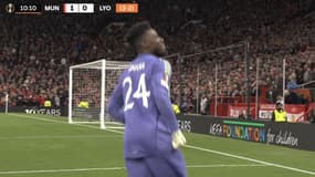 André Onana qui se tourne vers les supporters de l'OL, le 17 avril 2025.