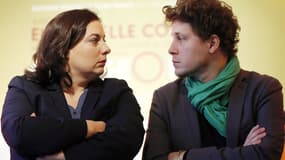 Emmanuelle Cosse, ici le 3 novembre 2015 avec Julien Bayou, va-t-elle entrer au gouvernement? La tension est palpable chez les écologistes.