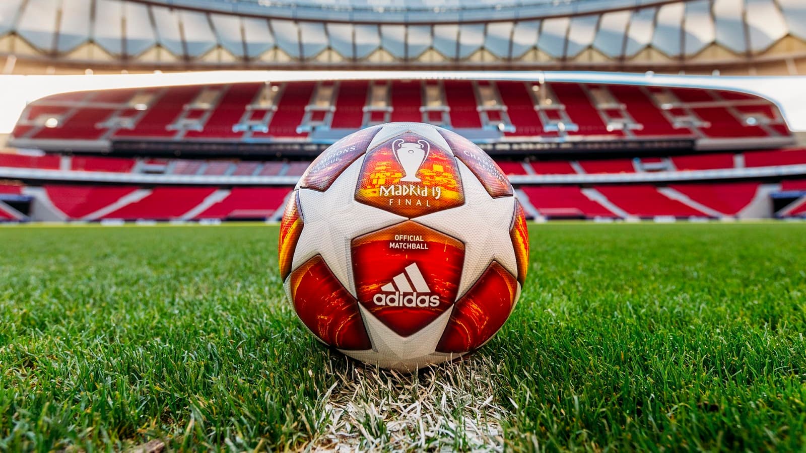Le nouveau ballon de la Ligue des champions Le nouveau ballon de la Ligue des champions