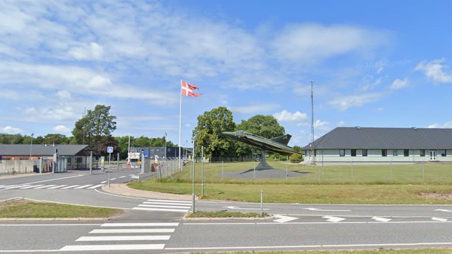 SURVOL DE DRONES AU DANEMARK: DES APPAREILS REPÉRÉS AU-DESSUS DE LA PLUS GRANDE BASE MILITAIRE DU PAYS