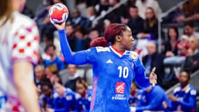 Grâce Zaadi en mars 2022 avec les Bleues