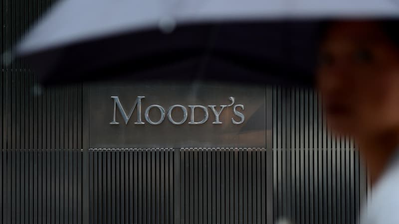 Moody's a abaissé la note russe de "Baa1" à "Baa2".