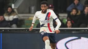 Ibrahim Mbaye avec le PSG le 13 décembre 2025