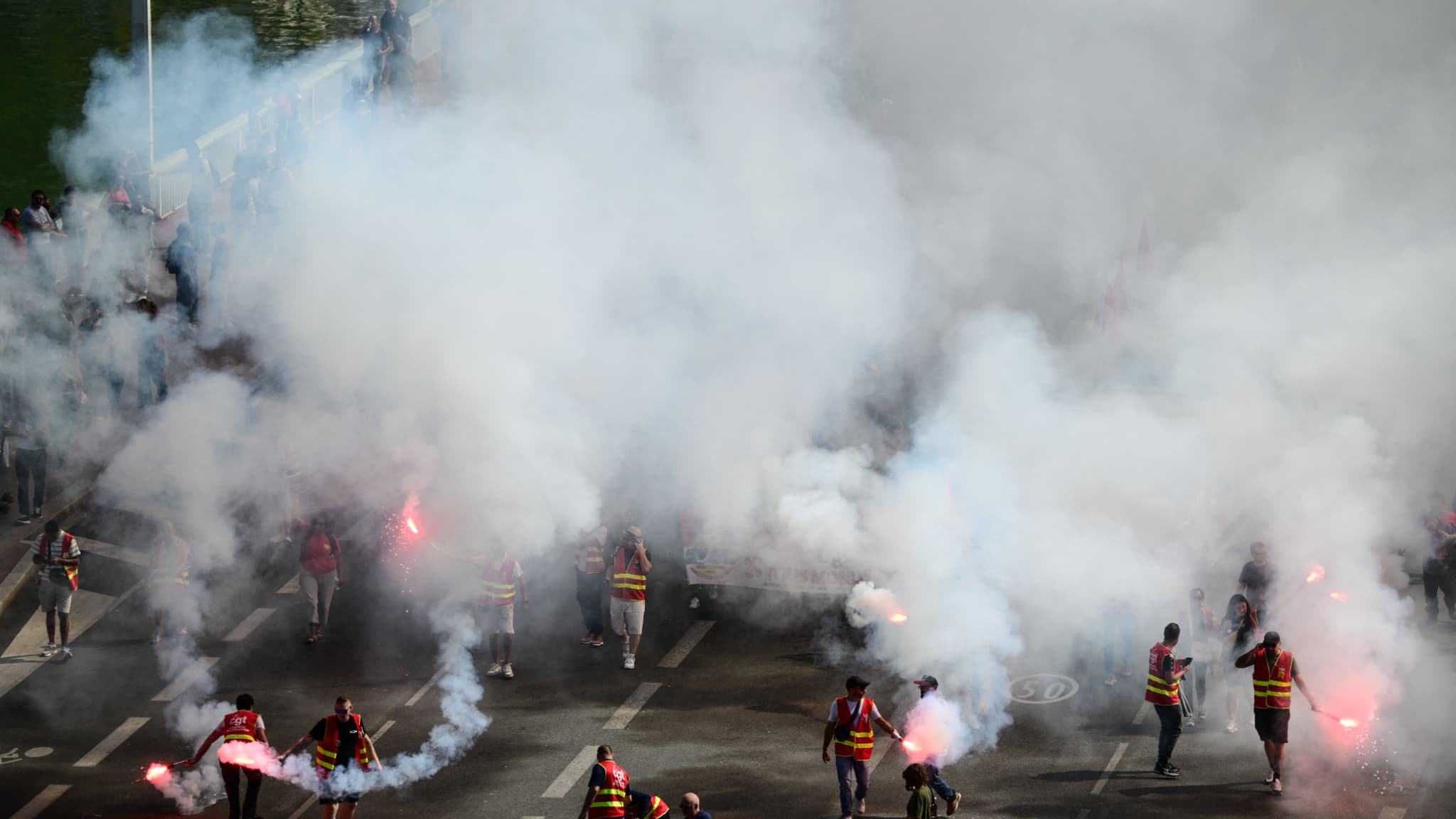 MANIFESTATIONS DU 18 SEPTEMBRE: PLUS DE 10.000 PERSONNES RASSEMBLÉES DANS LE FINISTÈRE