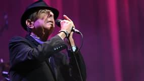 Leonard Cohen lors d'un concert à L'Olympia à Paris en 2012