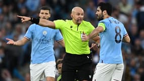 Szymon Marciniak lors du match de Ligue des champions Manchester City-Real Madrid