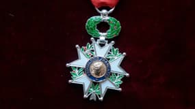 Une médaille de Chevalier de la Légion d'honneur.