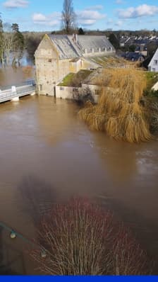 Bretagne: les images aériennes des inondations dans le Morbihan 