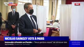 Second tour des régionales: Nicolas Sarkozy vote dans un lycée à Paris