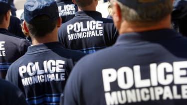 Des policiers municipaux.