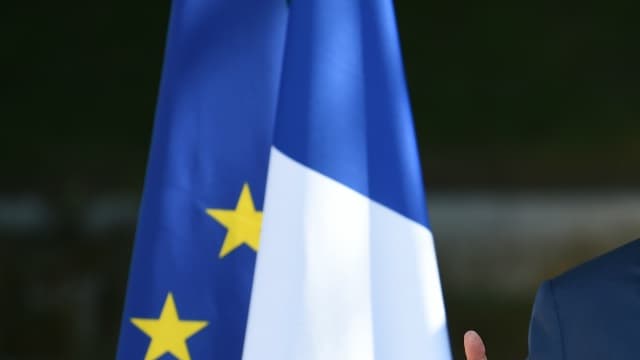 François Hollande à La Celle Saint-Cloud, le 25 août 2016. 