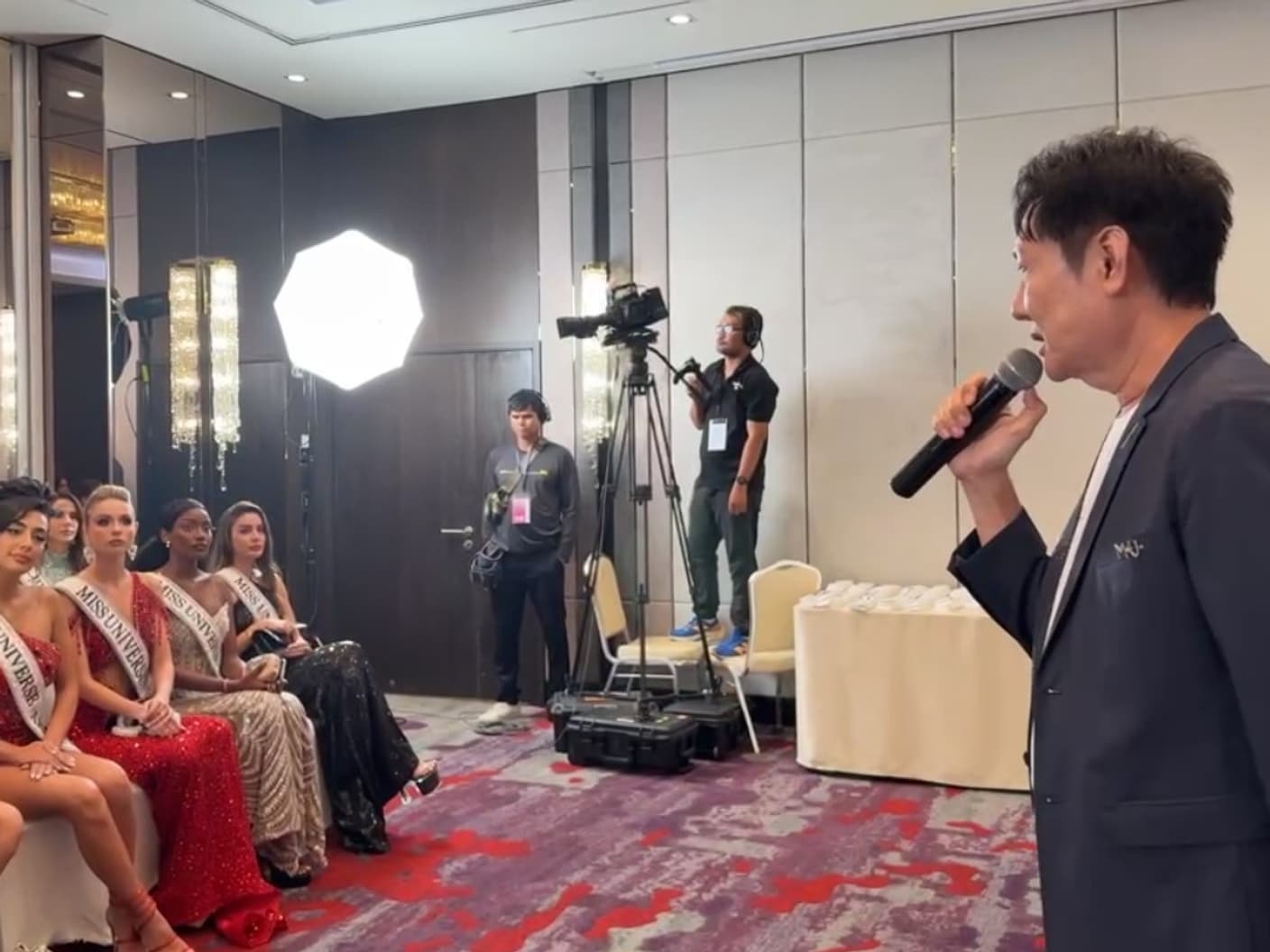 Miss Univers 2025: un organisateur insulte Miss Mexique, les autres  candidates lui apportent leur soutien