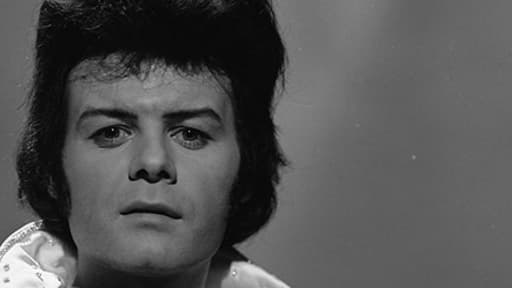 Gary Glitter, de son vrai nom Paul Gadd, a été à plusieurs reprises condamné pour pédophilie.