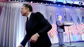 Elon Musk arrive à une réunion de la Conférence des républicains de la Chambre des représentants au Hyatt Regency sur Capitol Hill le 13 novembre 2024 à Washington, DC.