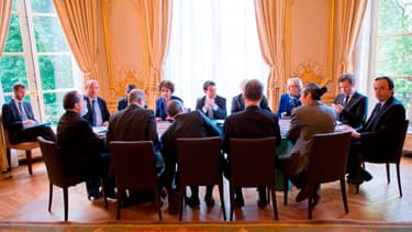 Manuel Valls gagne 2.000 euros de moins que ses principaux collaborateurs.