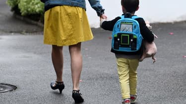 Une mère perd en moyenne 25% de ses revenus cinq ans après la naissance d'un enfant
