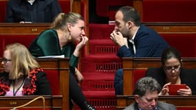 Les insoumis Mathilde Panot et Manuel Bompard à l'Assemblée nationale le 21 mars 2023 