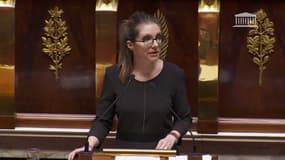 Inscription de l'IVG dans la Constitution: "Oui cette loi est un symbole" assure Aurore Bergé