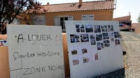 Maison située en "zone noire" à Charron, en Charente-Maritime. Deux experts mandatés par le gouvernement préconisent de réduire le nombre d'habitations à détruire en Vendée dans les zones touchées en février par la tempête Xynthia, suscitant la colère des