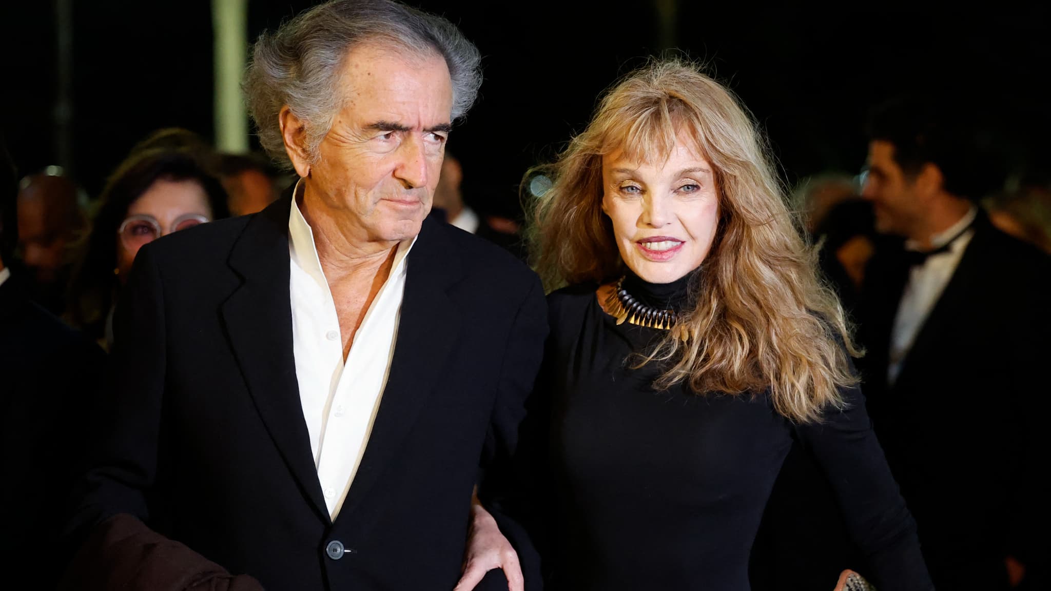 Bernard-Henri Lévy et Arielle Dombasle au dîner d'Etat donné au palais royal de Rabat, le 29 octobre 2024. Bernard-Henri Lévy et Arielle Dombasle au dîner d'Etat donné au palais royal de Rabat, le 29 octobre 2024.