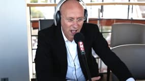 Dream Team Inside - Bernard Laporte se marre en écoutant le tube de Vincent Moscato