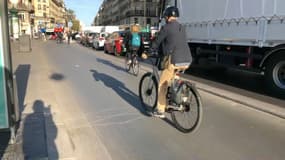 La piste cyclable de la rue de Rivoli est ouverte en intégralité depuis ce mercredi.