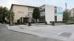 L'hôtel de ville de Mantes-la-Jolie le 7 novembre 2013.