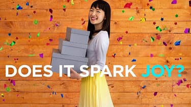 La star Japonaise du rangement, Marie Kondo, dans l'émission de téléréalité "L'art du rangement avec Marie Kondo sur Netflix".