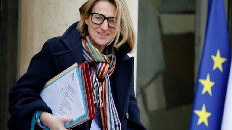 La ministre du Travail et de l'Emploi a évoqué cette idée de monétiser la cinquième semaine de congés payés après le discours de François Bayrou, présentant le plan de redressement des finances publiques.
