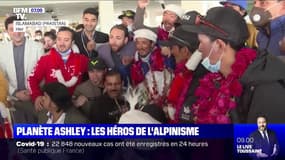 Les alpinistes népalais qui ont gravi le K2 accueillis en héros à Islamabad