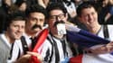 Les supporters de Newcastle rendent hommage à leurs joueurs français