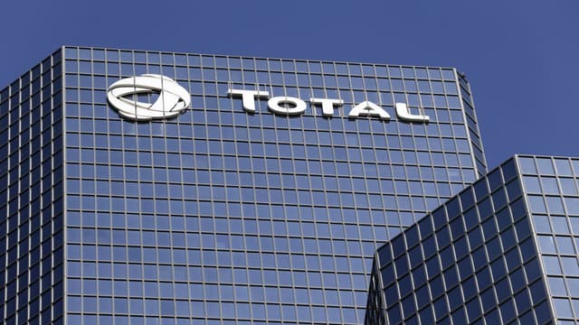 Total assure que les sociétés implantés aux Bermudes ne permettent pas de créer de l'optimisation fiscale.