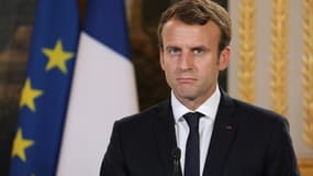 Emmanuel Macron le 09 octobre 2017 lors d'une rencontre avec le Haut commissaire pour les réfugiés des Nations unies, Filippo Grandi